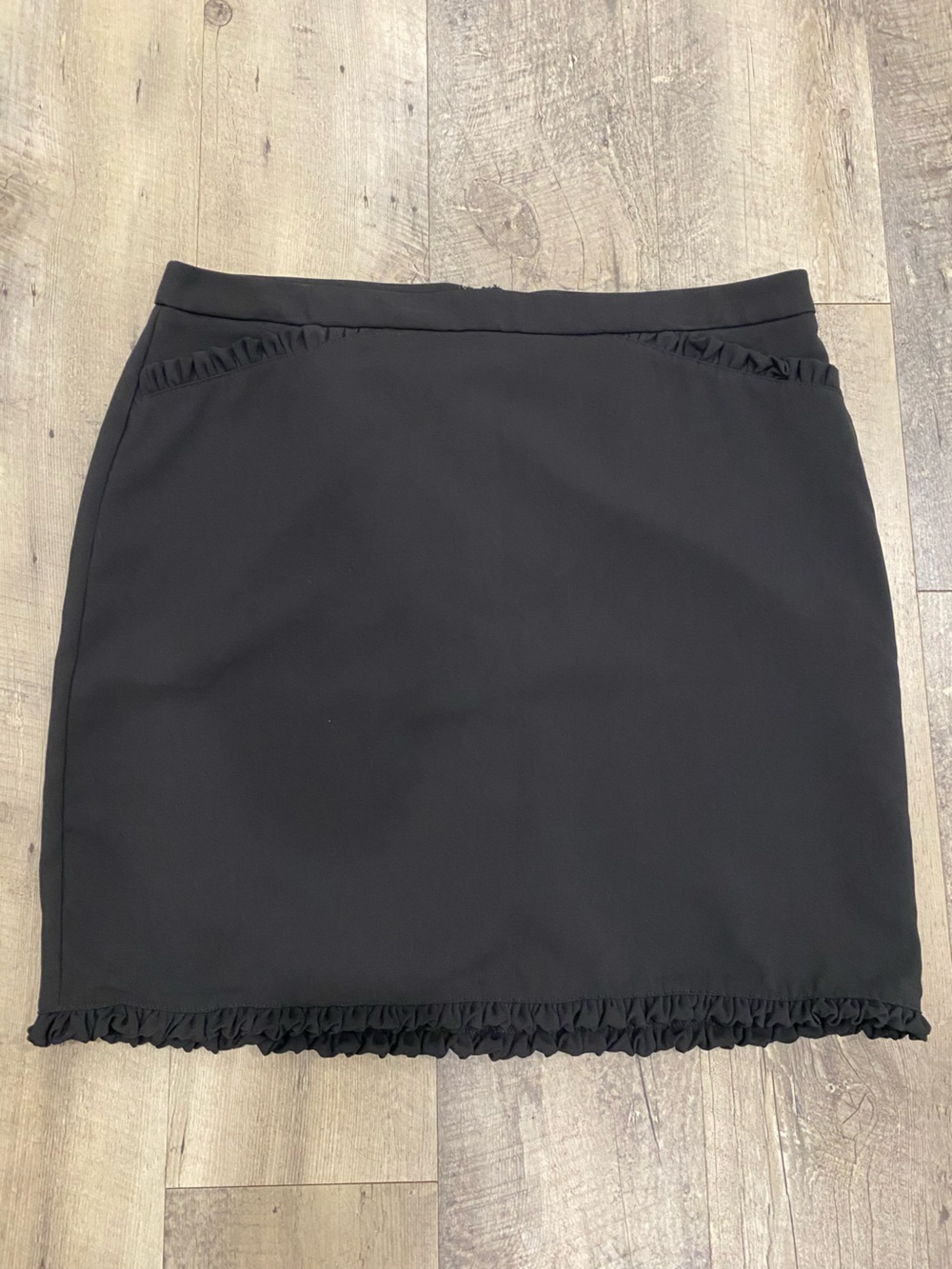 Cute black frill skirt